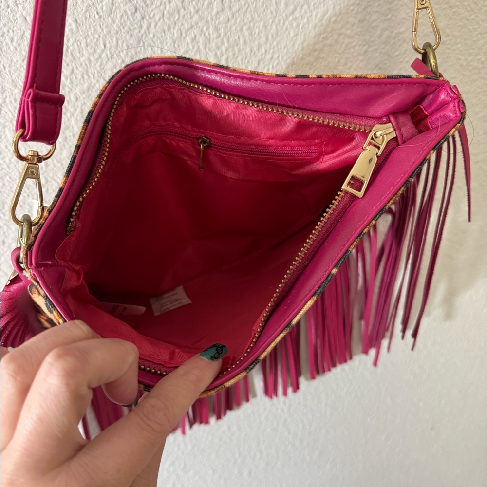 Leopard Print Fringe Shoulder Bag - Picture 4 of 4
